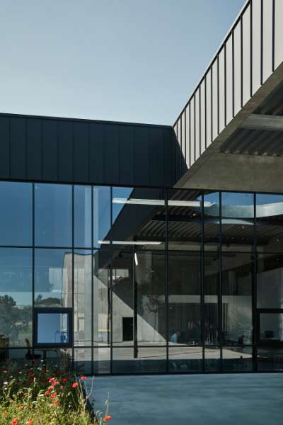 DS Nordic Klickfalz bekleidet das Bürogebäude des Jahres 2020, Ørstedsvej 16, DK-8660 Skanderborg